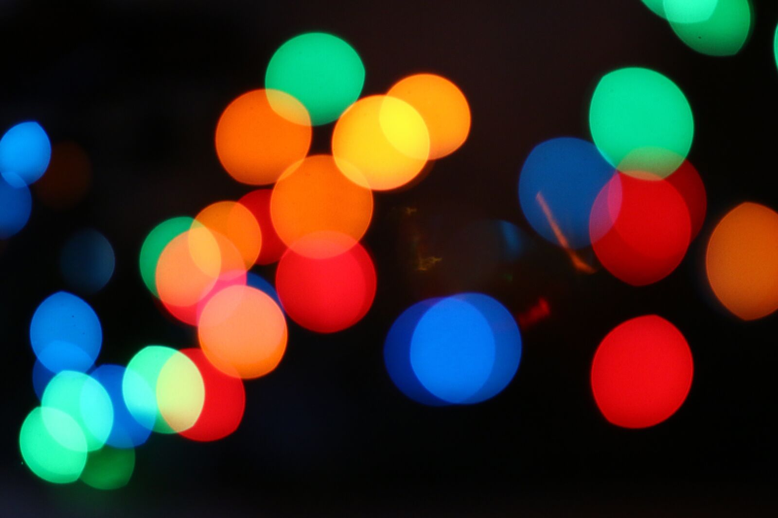 Canon EOS 70D + Canon EF 50mm F1.8 STM sample photo. Bokeh, background, colorful photography