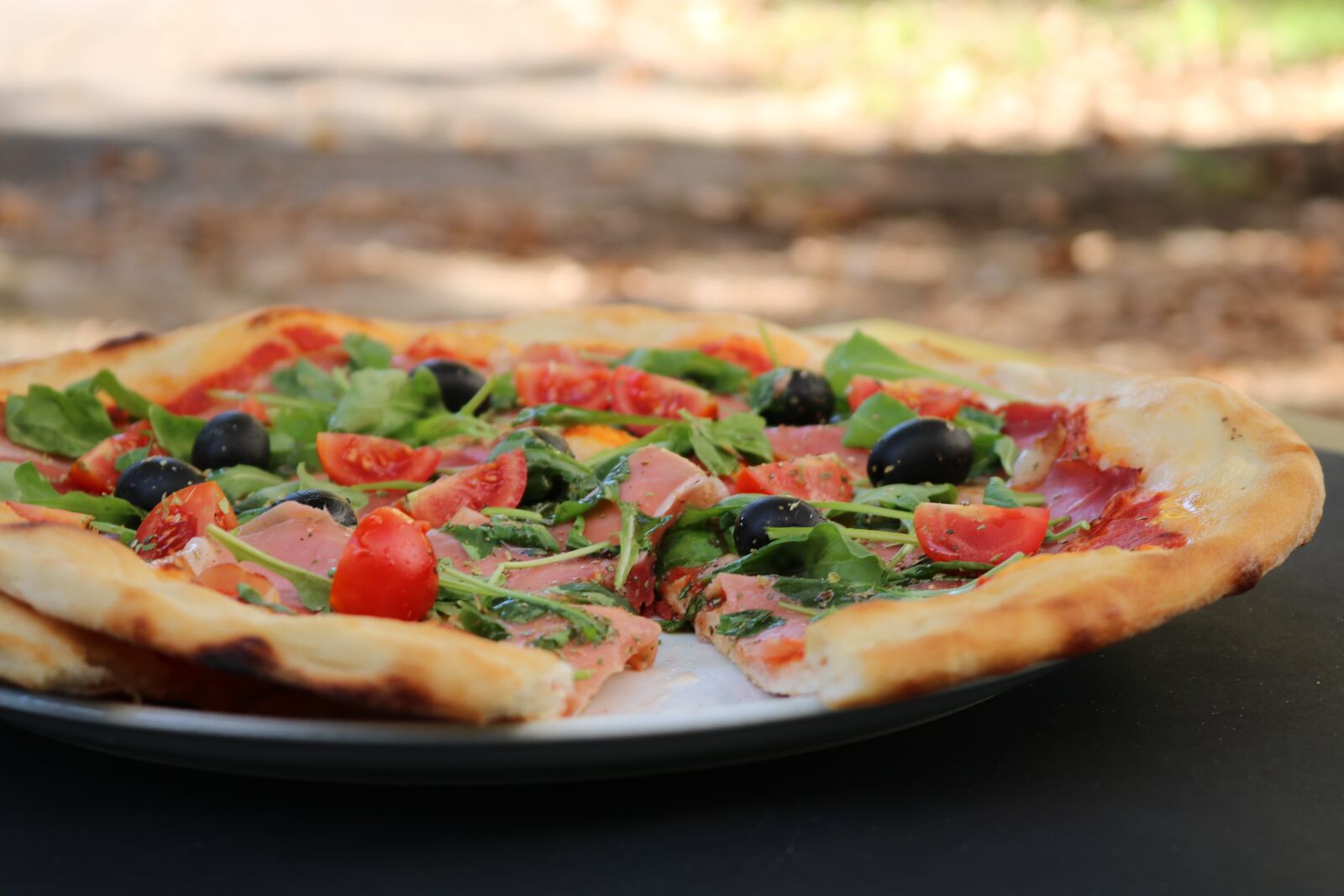 Canon EOS 750D (EOS Rebel T6i / EOS Kiss X8i) sample photo. Food, pizza, italian photography
