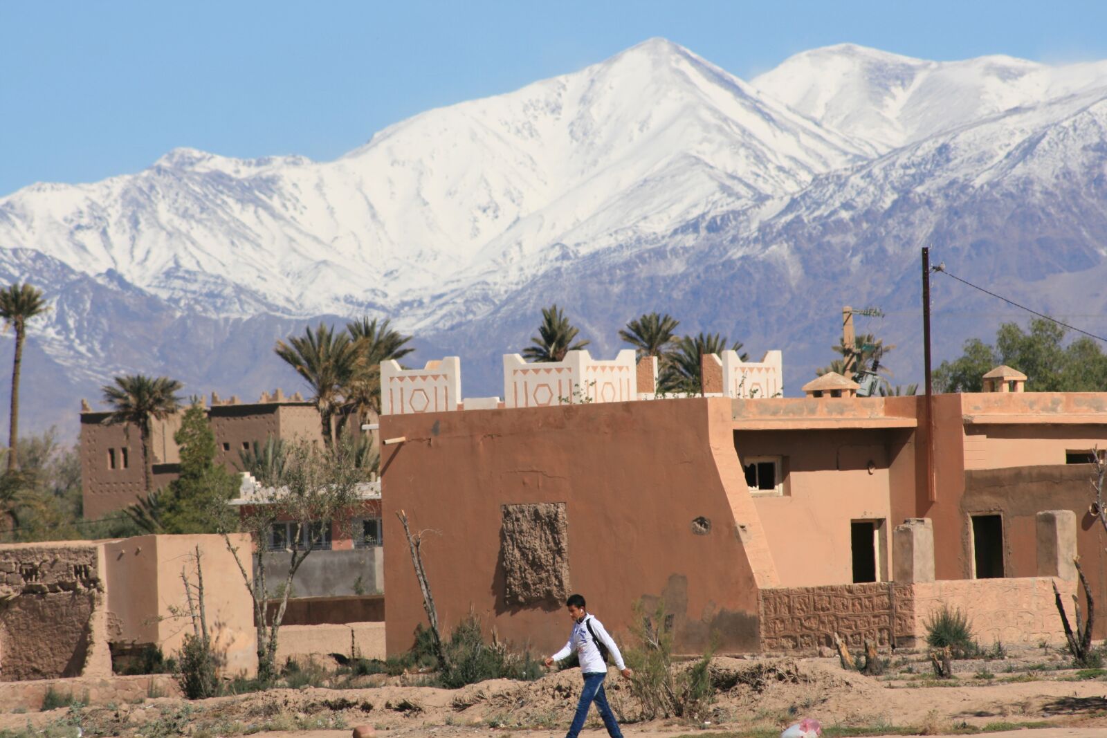 Canon EOS 400D (EOS Digital Rebel XTi / EOS Kiss Digital X) sample photo. Mountain, morocco, travel photography