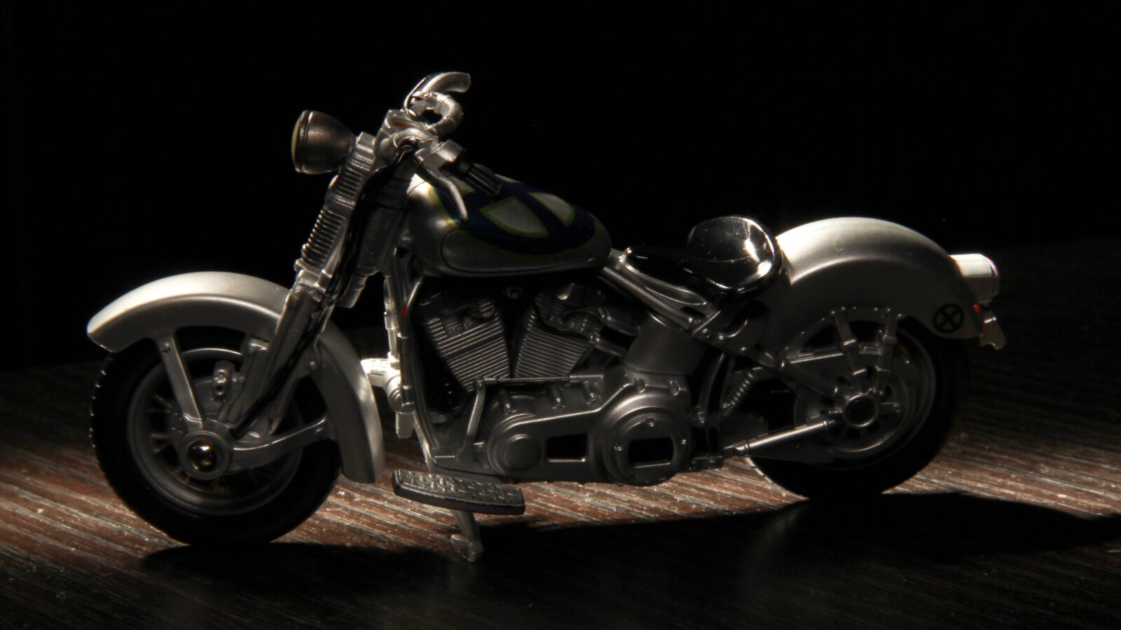 Canon EF-S 18-135mm F3.5-5.6 IS sample photo. Motorcycle, bike, speed photography