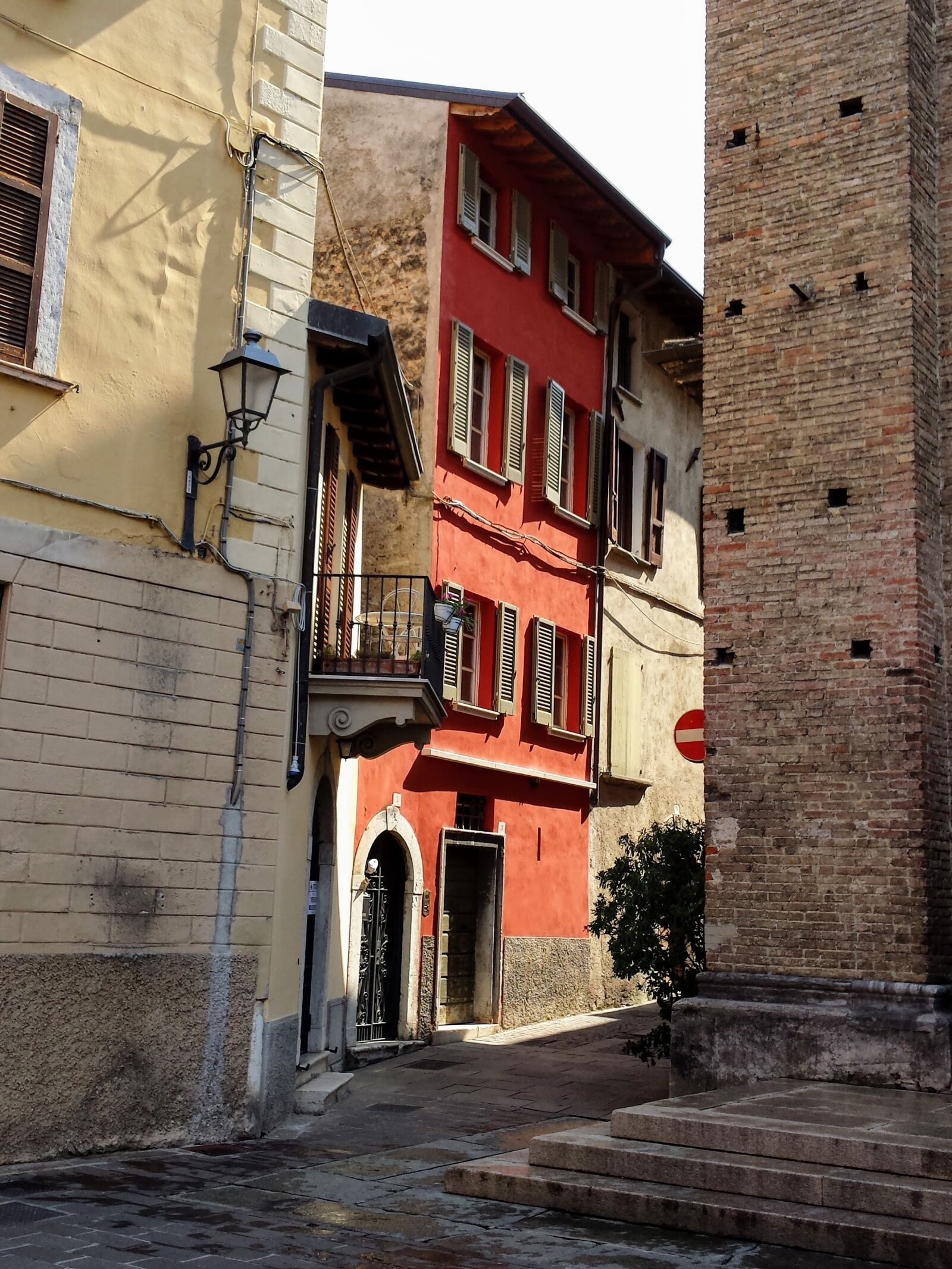 Samsung Galaxy S4 sample photo. House, facade, architecture photography
