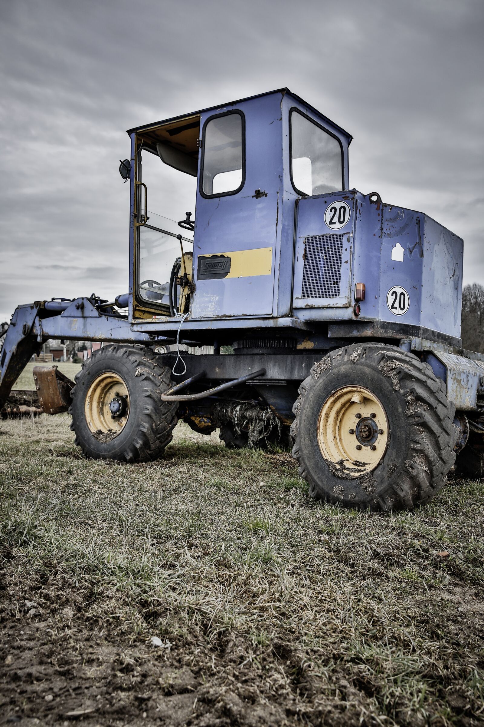 Canon EF 24-70mm F2.8L II USM sample photo. Farm equipment, tractor, vehicle photography