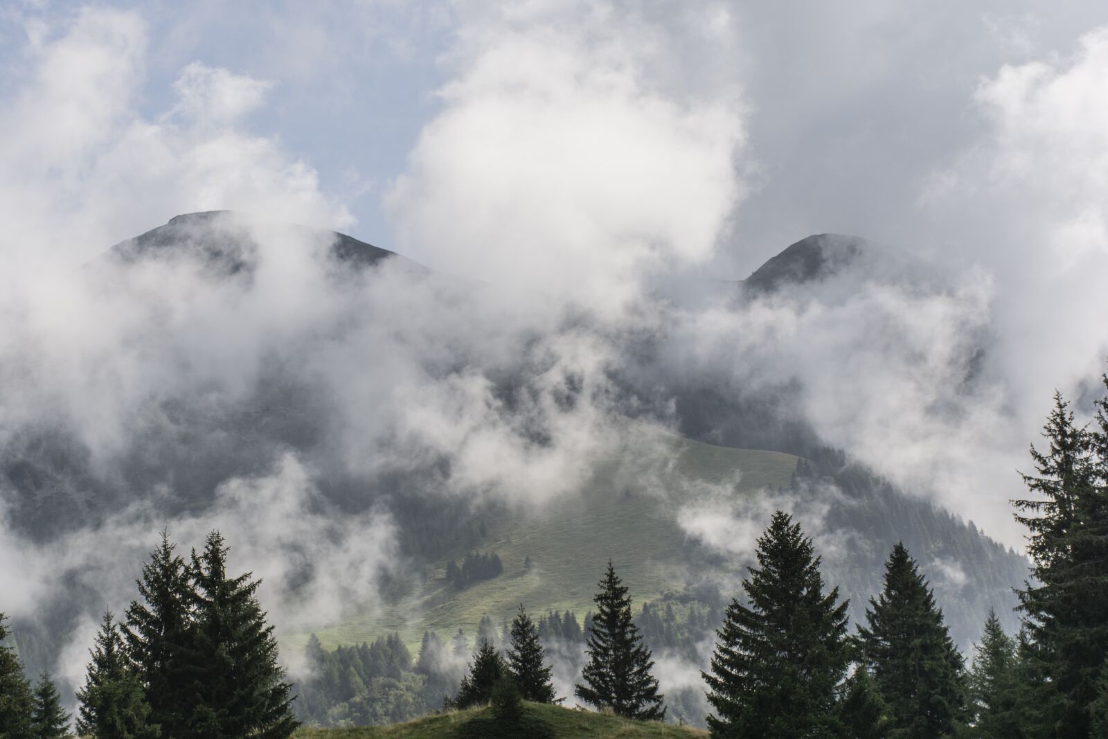 Nikon D7100 sample photo. Mountain, clouds, sky photography