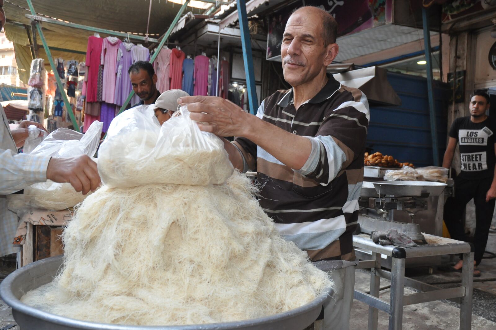 Nikon D90 sample photo. Desouk, ramadan, pastry photography