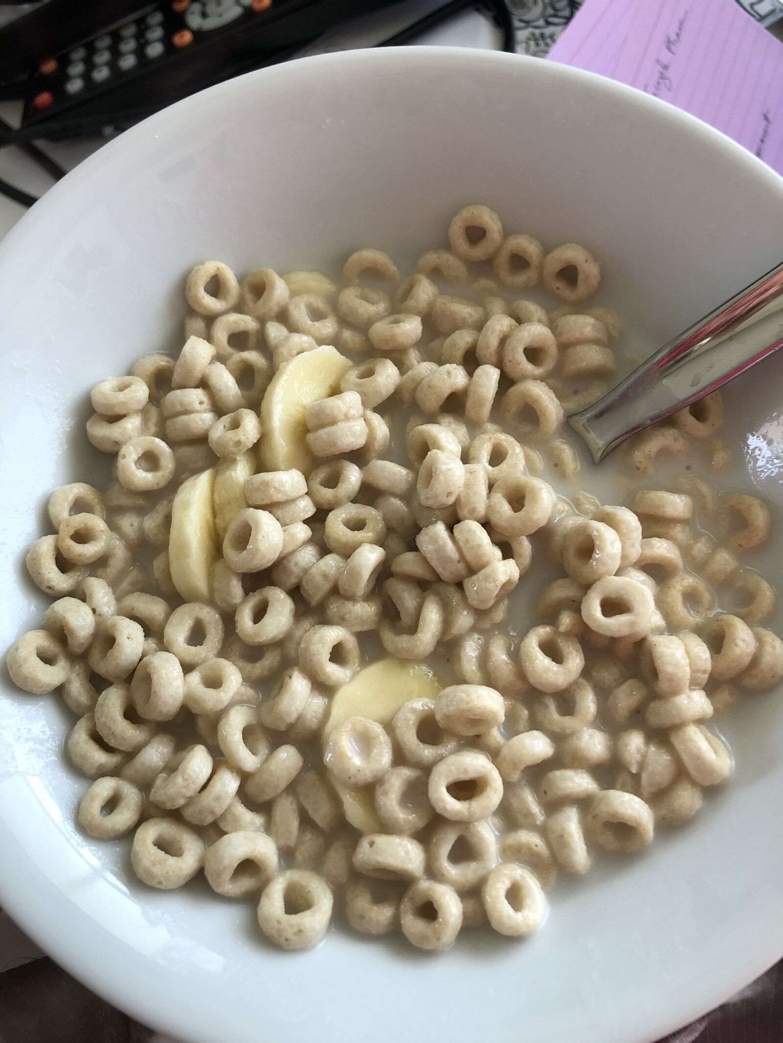 iPhone 8 back camera 3.99mm f/1.8 sample photo. Cereal, bananas, breakfast photography