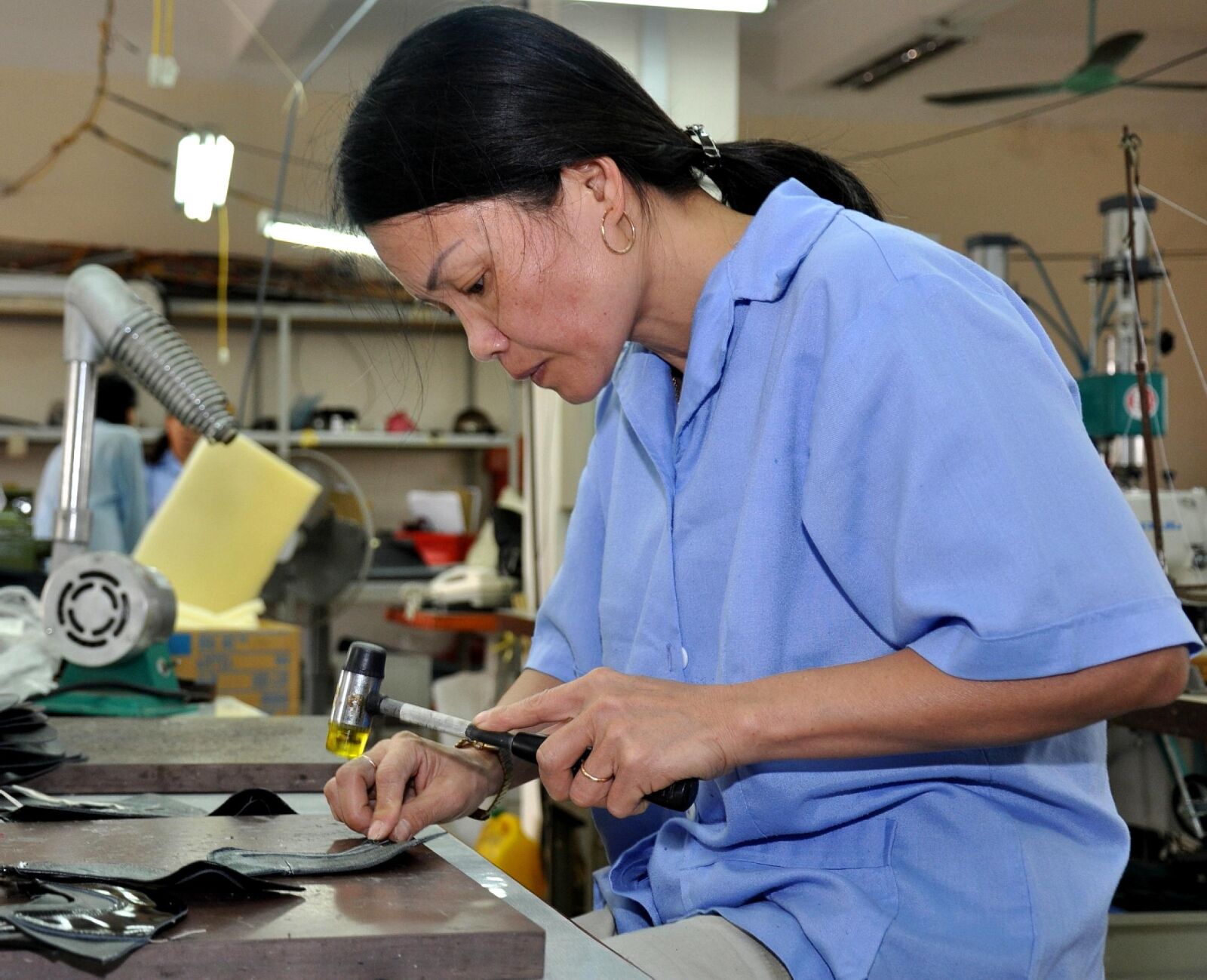 Nikon D90 sample photo. Young female, design, worker photography