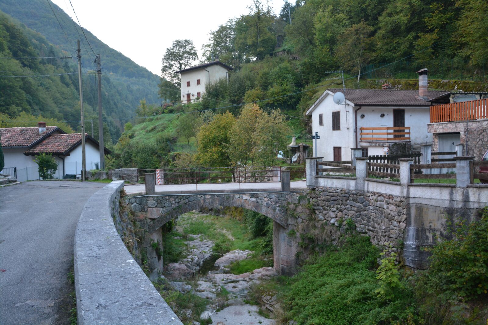 Nikon D7100 sample photo. Bridge, torrent, mountain photography