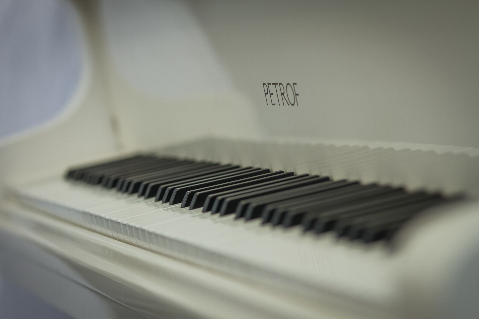 Canon EOS 7D sample photo. Grand piano, white, klafishi photography