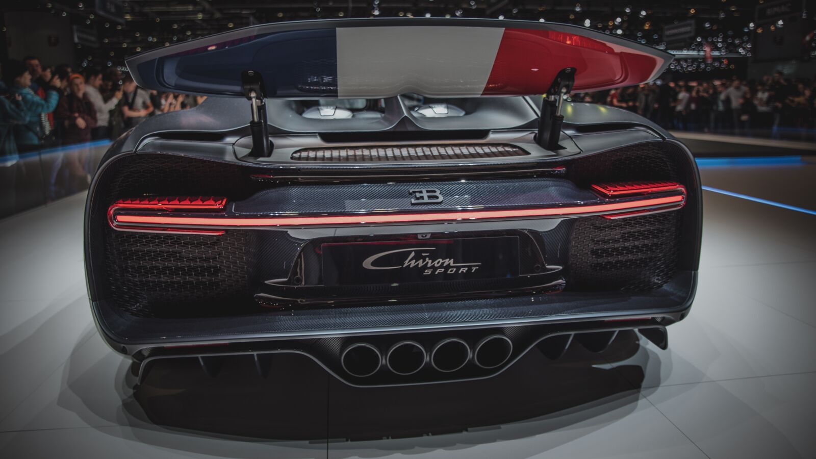 Canon EOS 5D Mark IV sample photo. Auto, bugatti, automobile photography