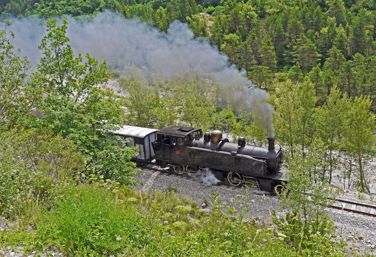 Panasonic Lumix DMC-GH3 sample photo. Steam locomotive, museum train photography