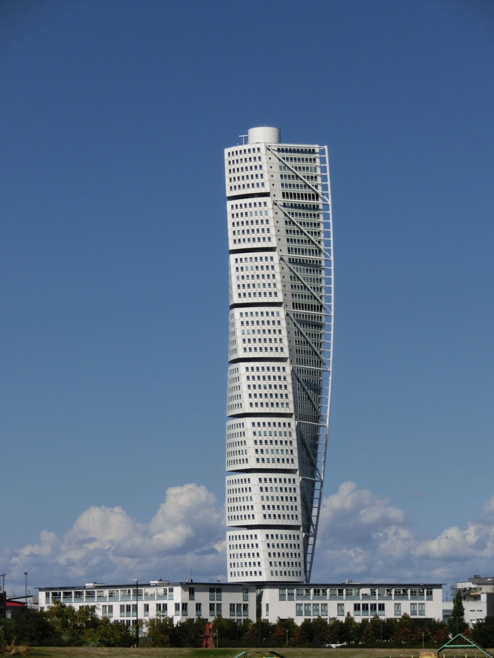CASIO EX-ZR310 sample photo. Malmo, turning torso, skyscraper photography