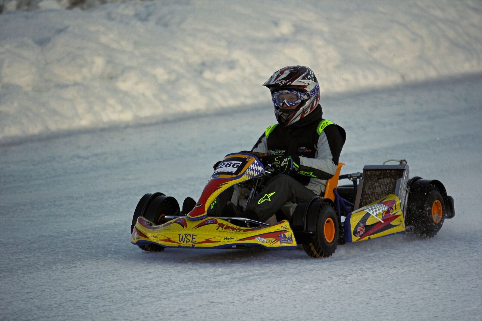 Canon EOS 60D sample photo. Kart, kart racing, go photography