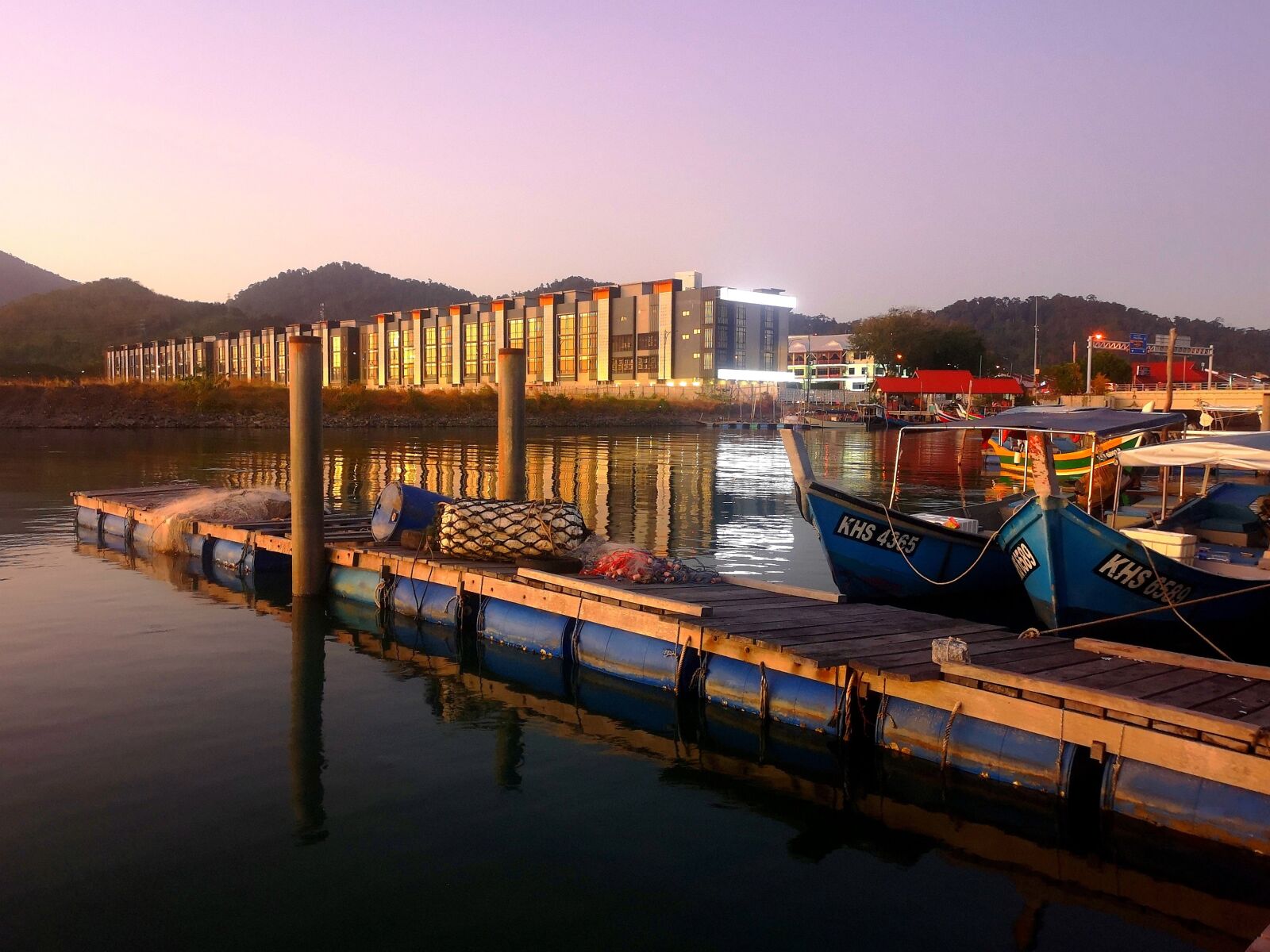 HUAWEI CLT-L29 sample photo. Langkawi, kuah river, evening photography