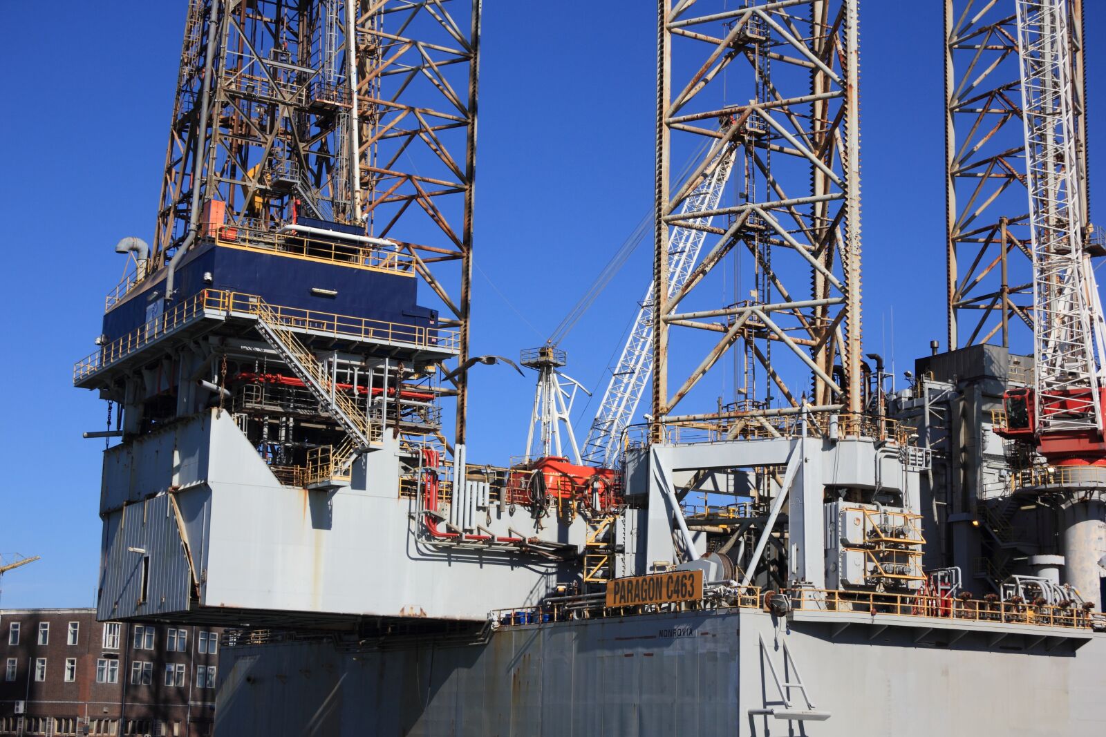Canon EOS 550D (EOS Rebel T2i / EOS Kiss X4) sample photo. Netherlands, ijmuiden, drilling photography
