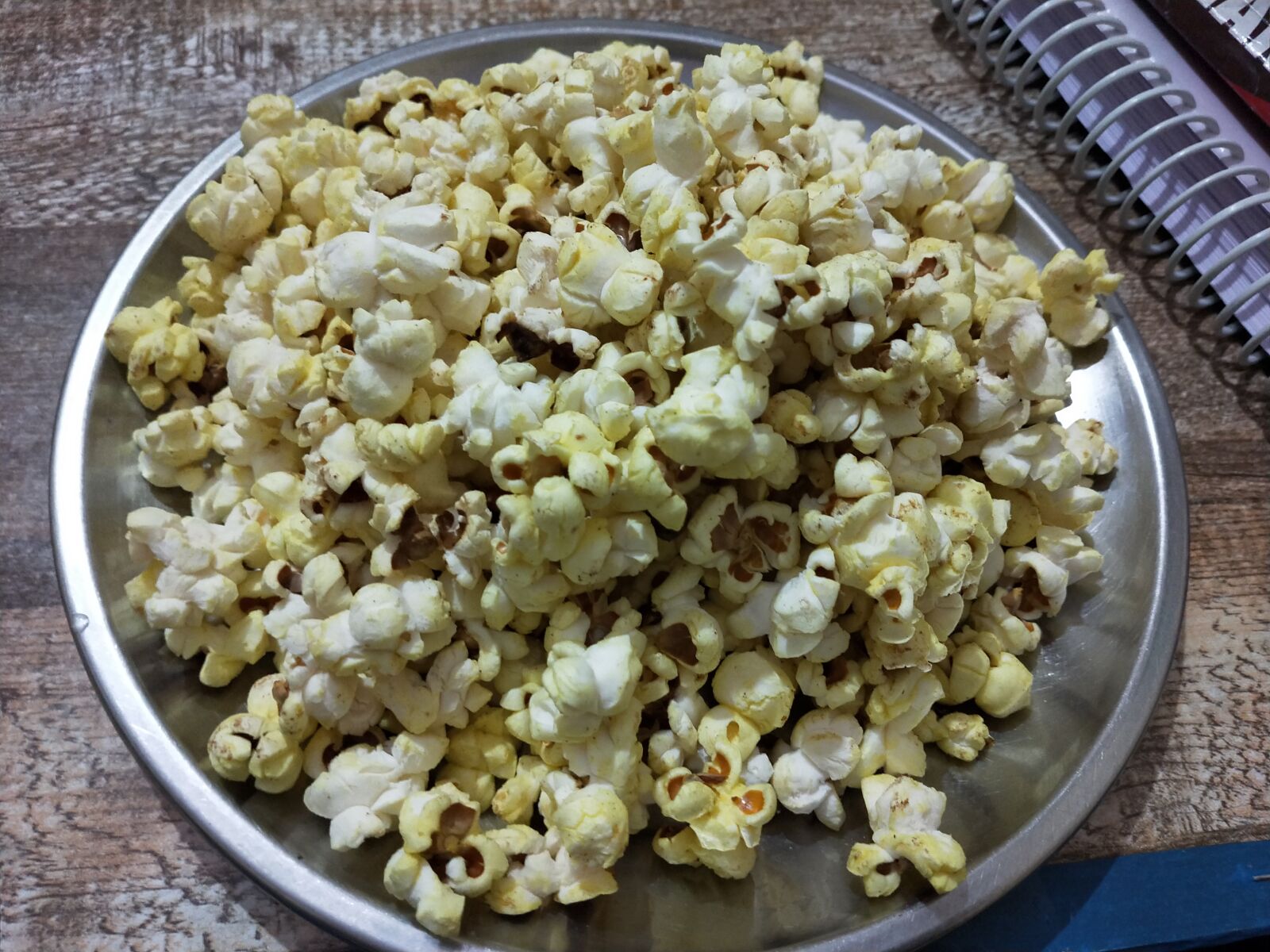 OPPO Realme 2 Pro sample photo. Popcorns, corns, corn photography