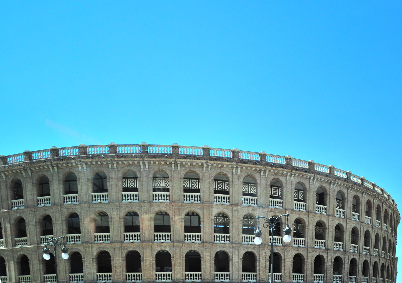 Nikon D3S sample photo. Building, bull, ring, stadium photography