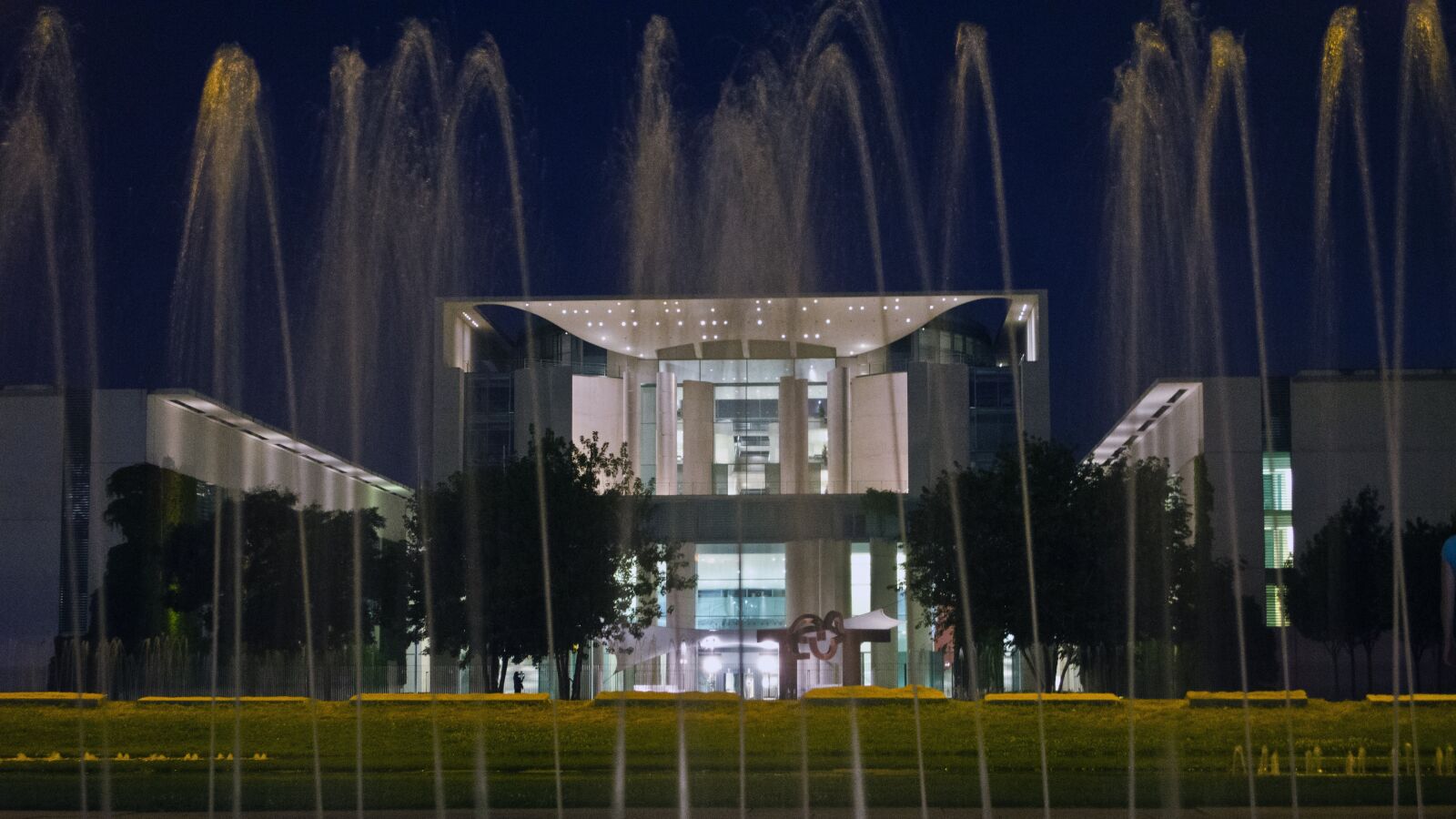 Nikon D5100 sample photo. Federal chancellery, germany, berlin photography