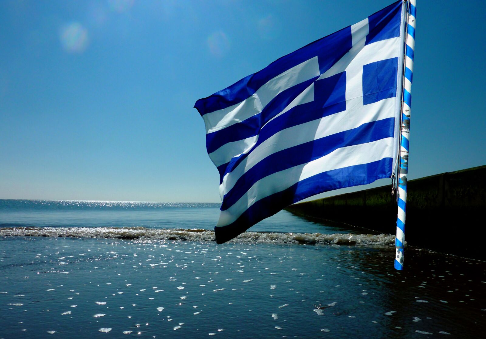 Panasonic DMC-TZ7 sample photo. Flag of greece, greece photography