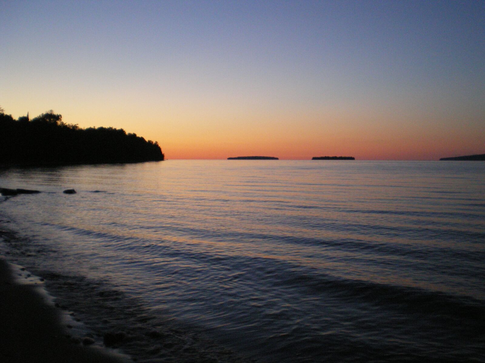 Pentax OPTIO M20 sample photo. Beach, sunset, serene photography