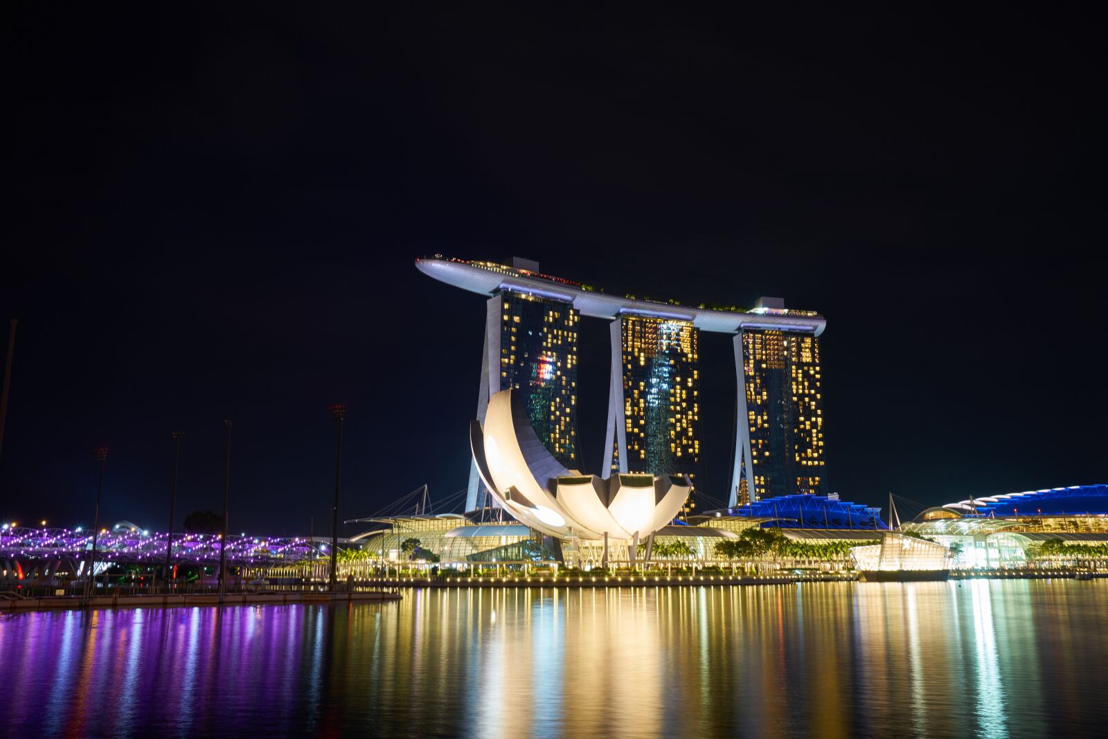 Sony a7R II sample photo. Marina bay sands, hotel photography