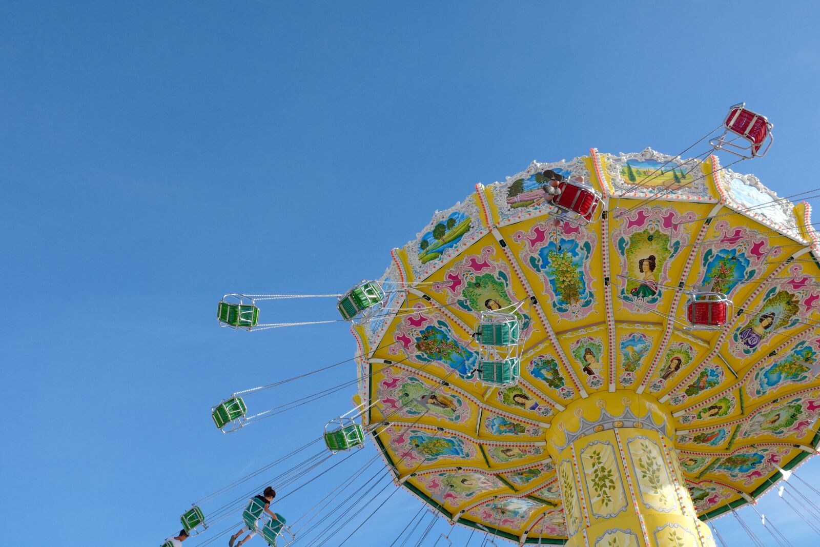 Leica CL sample photo. Carousel, chain carousel, fair photography