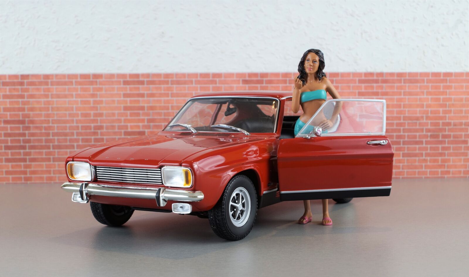 Sony DT 18-70mm F3.5-5.6 sample photo. Model car, ford, capri photography