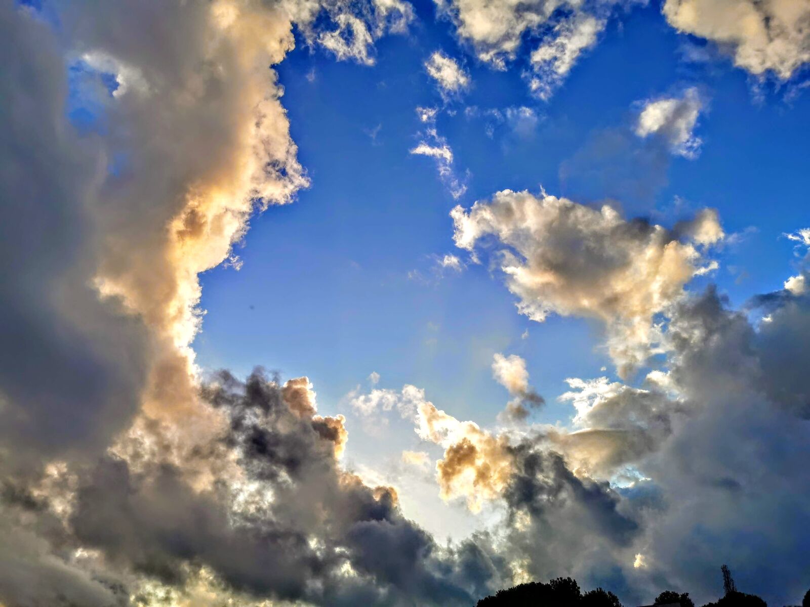 HUAWEI P30 Pro sample photo. Blue sky, clouds, hope photography