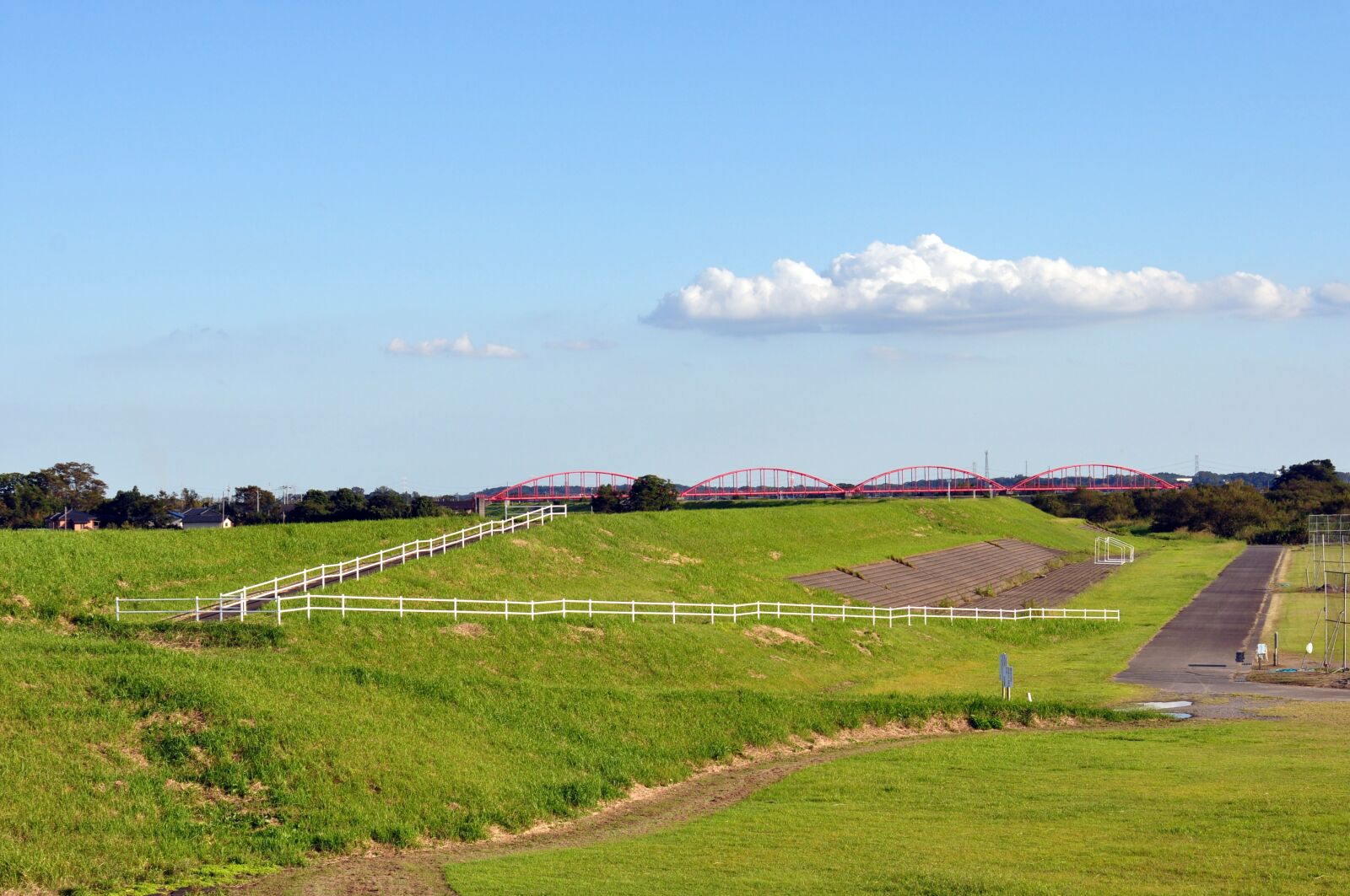 Nikon D90 sample photo. Cloud, sky, bridge photography