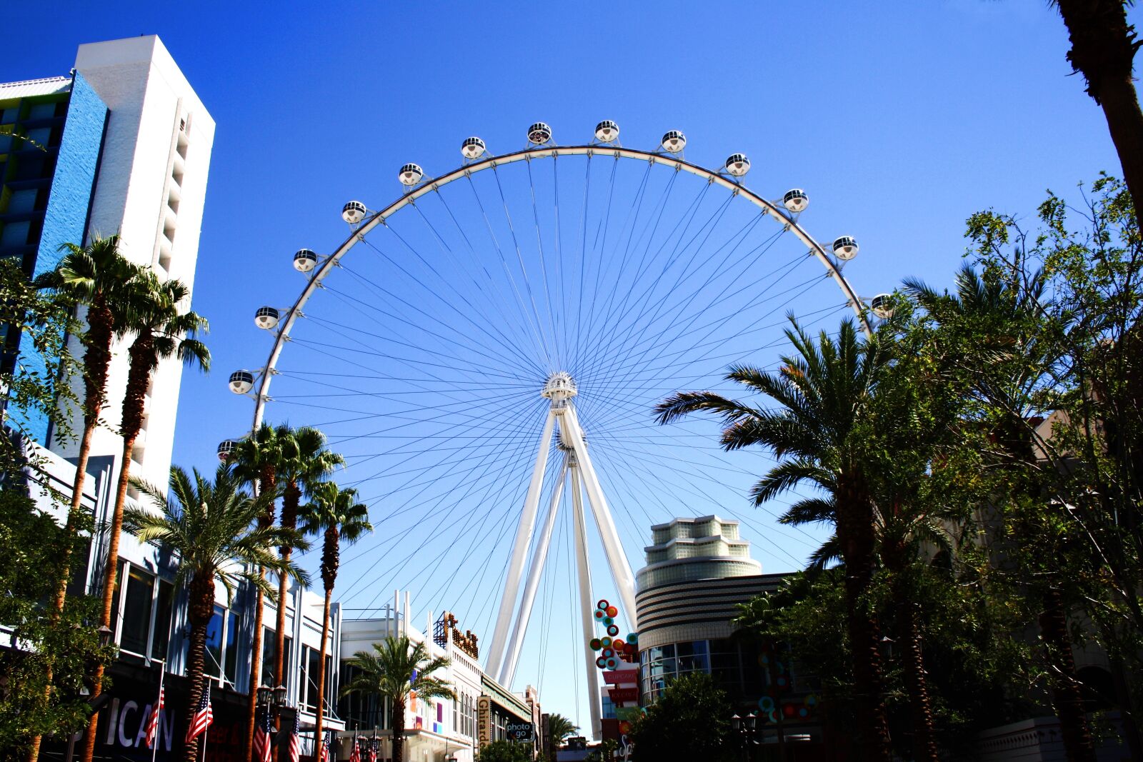 Canon EOS 1000D (EOS Digital Rebel XS / EOS Kiss F) sample photo. Highroler, lasvegas, sun photography
