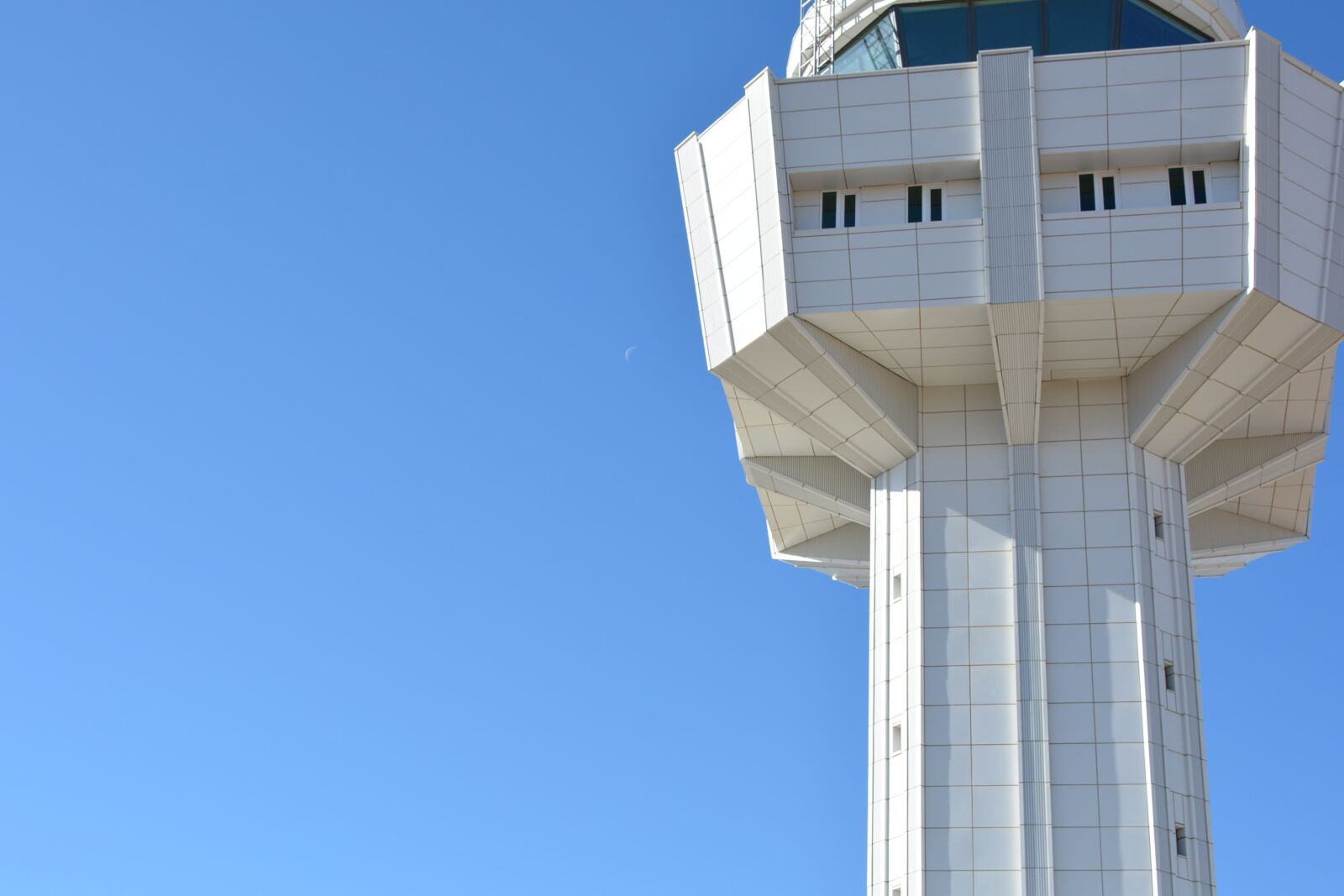 Nikon D7100 sample photo. Moon, tower, sky photography