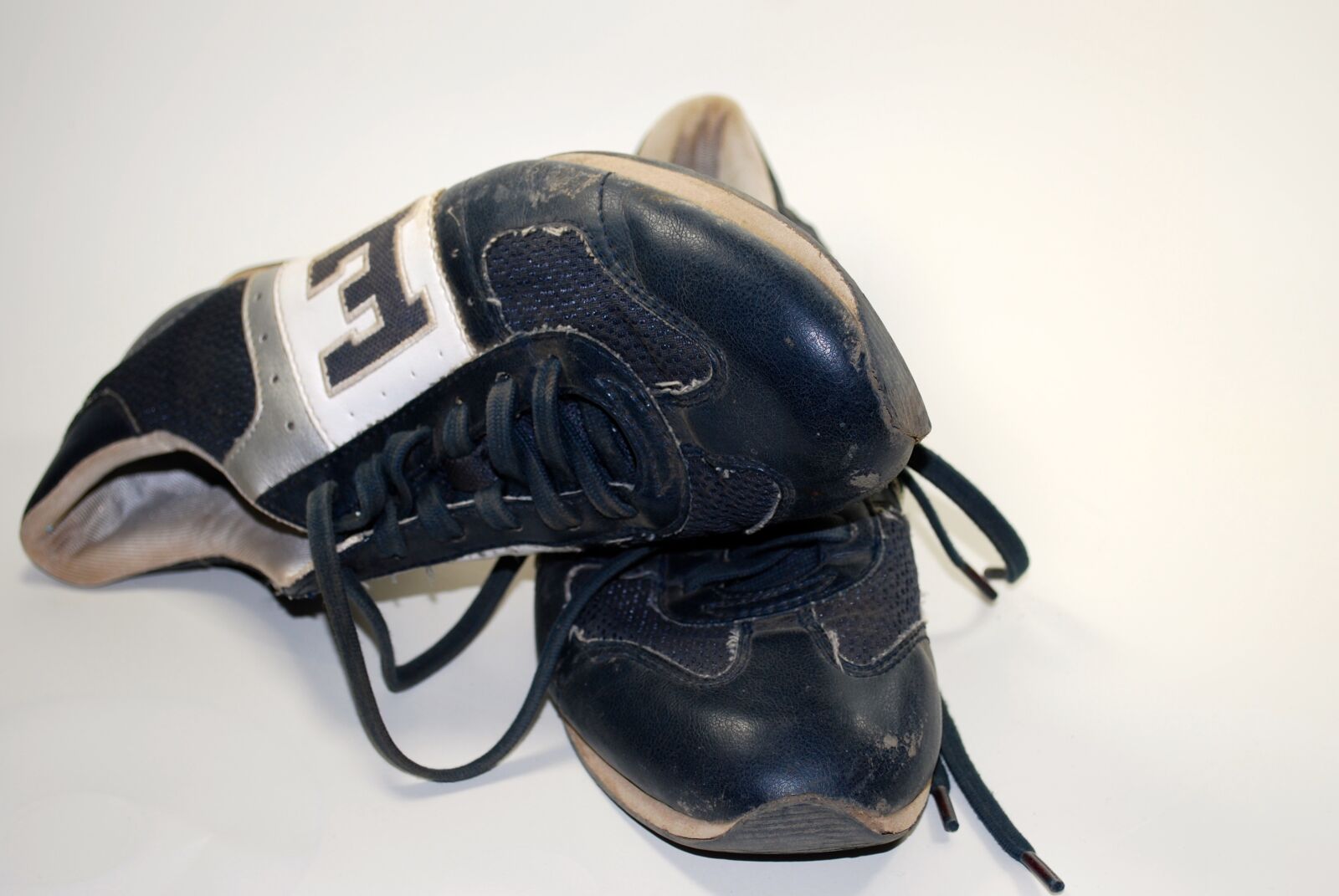 Nikon D60 sample photo. Shoes, sneakers, sneaker photography