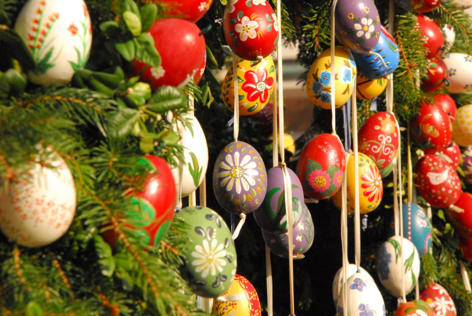 Nikon D200 sample photo. Easter well, easter, easter photography