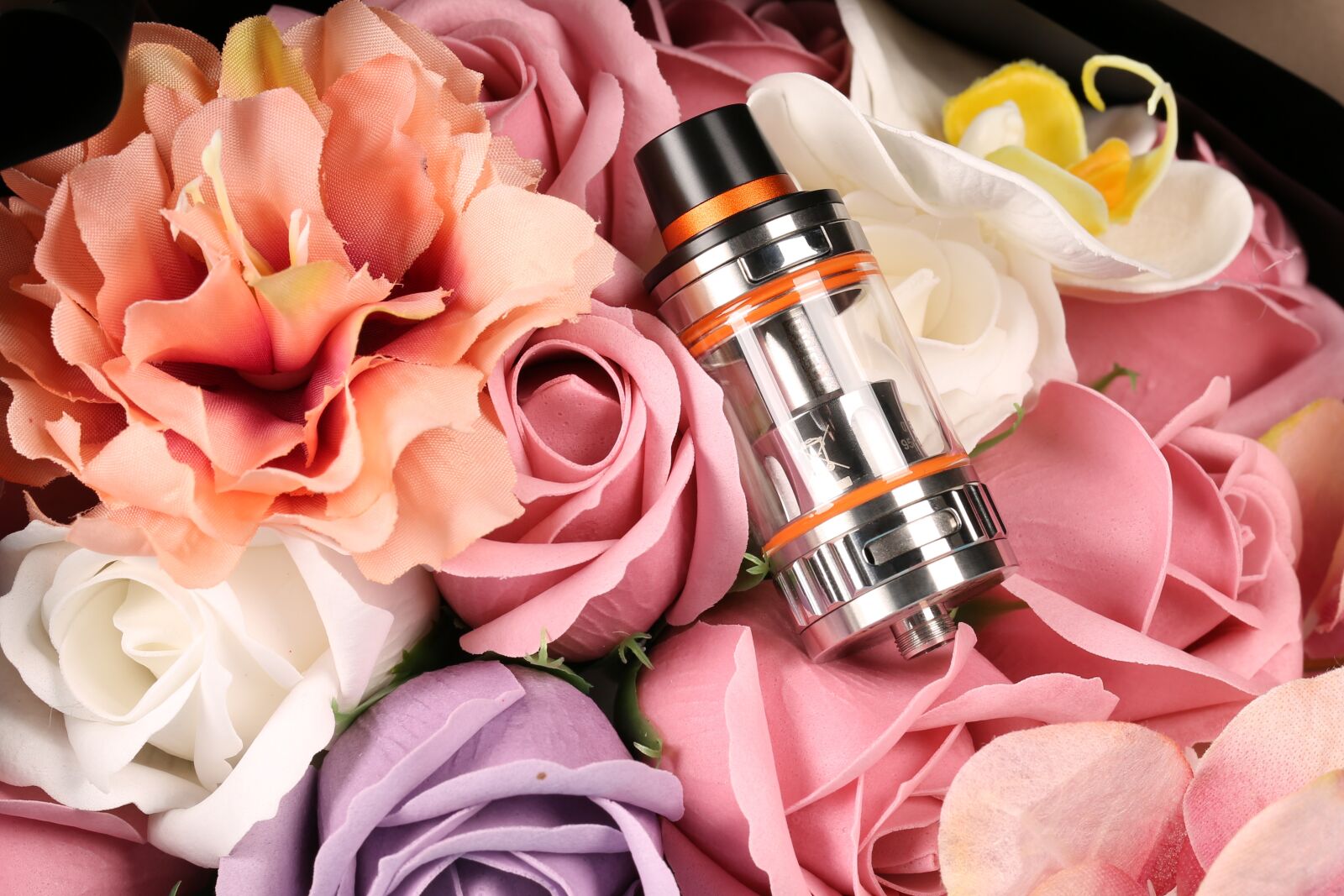 Canon EF 100mm F2.8L Macro IS USM sample photo. Electronic cigarette, flower, pink photography