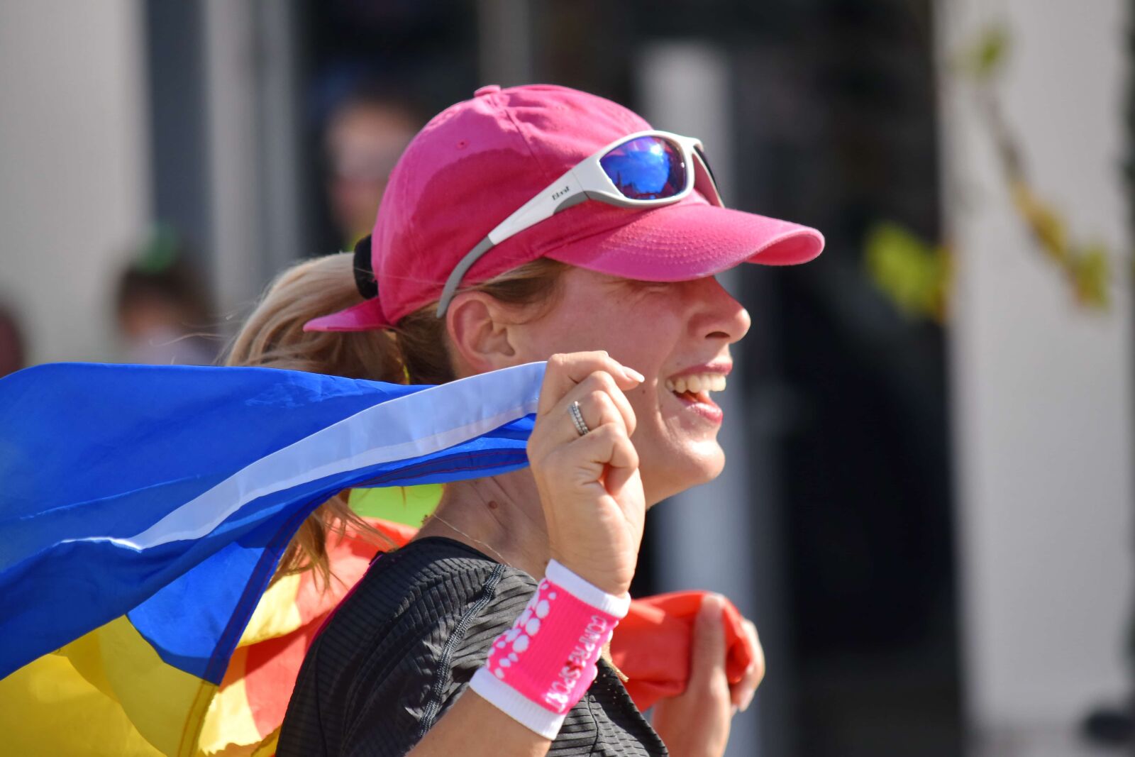 Nikon D5500 sample photo. Cheerful, cheering, fashion, happiness photography