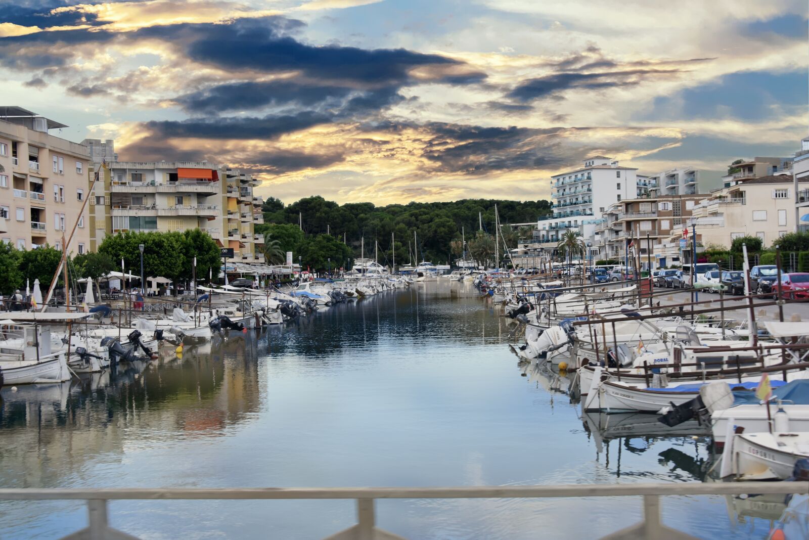 Nikon D750 sample photo. Bay, harbour, motorboats photography