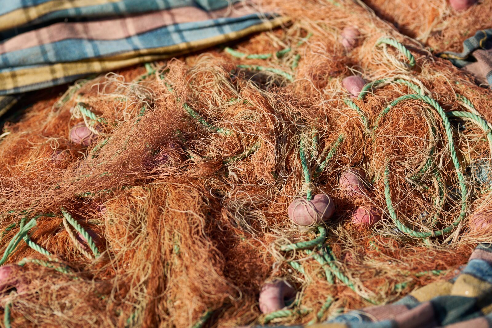 Sigma 85mm F1.4 DG HSM Art sample photo. Fisherman, network, pattern photography