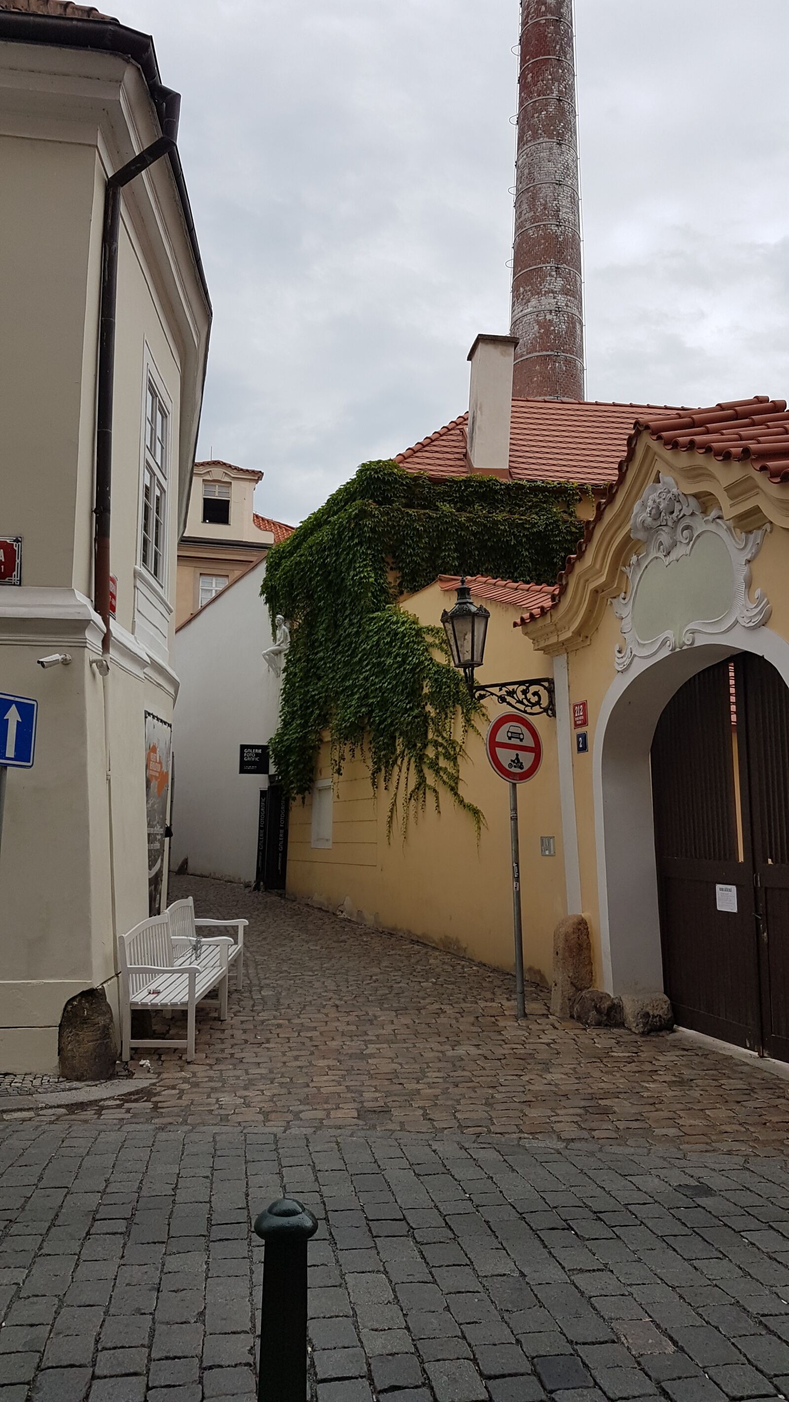 Samsung Galaxy S7 sample photo. Chimney, prague, vines photography