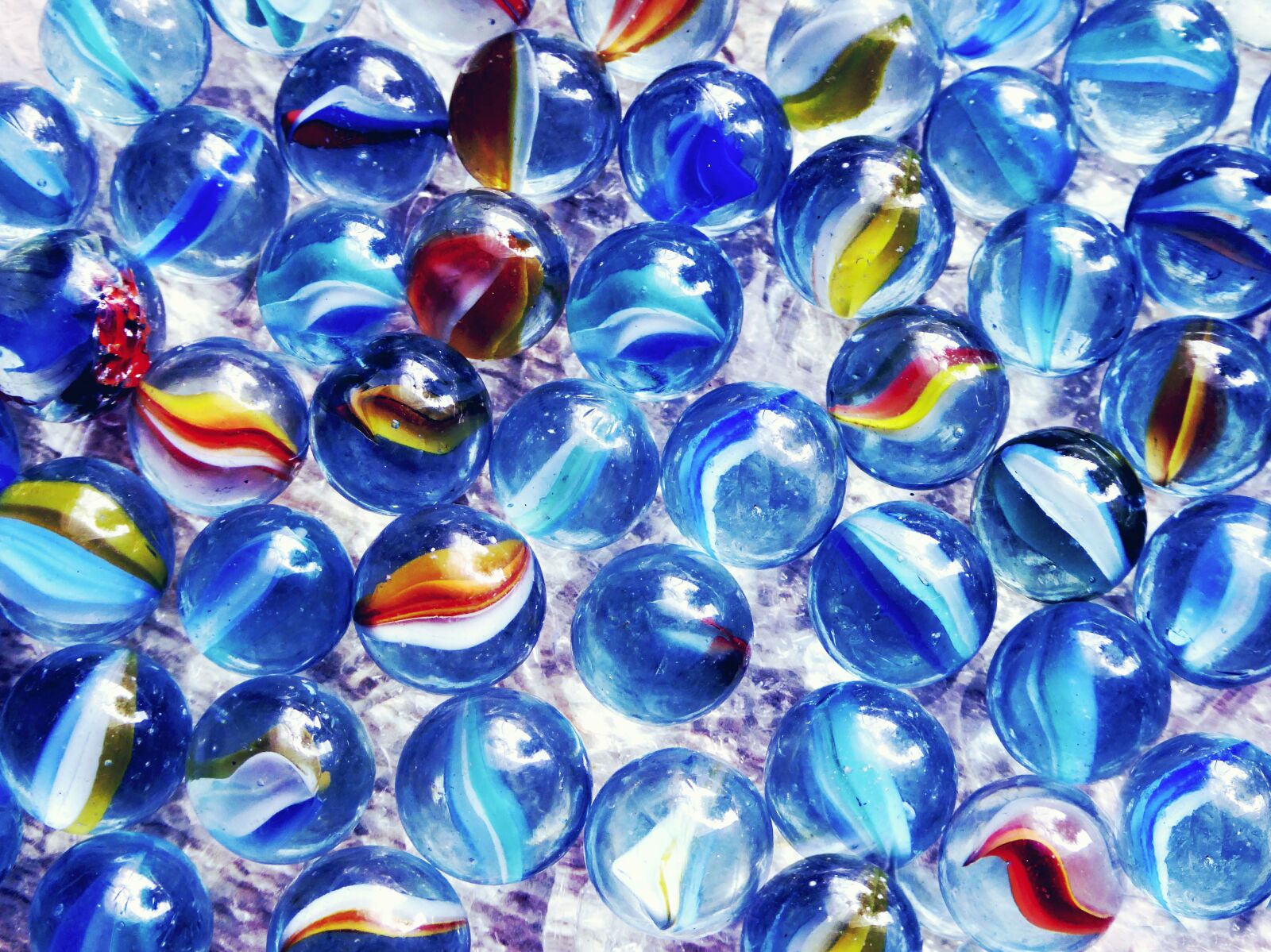 Panasonic DMC-TZ61 sample photo. Marbles, glaskugeln, round photography