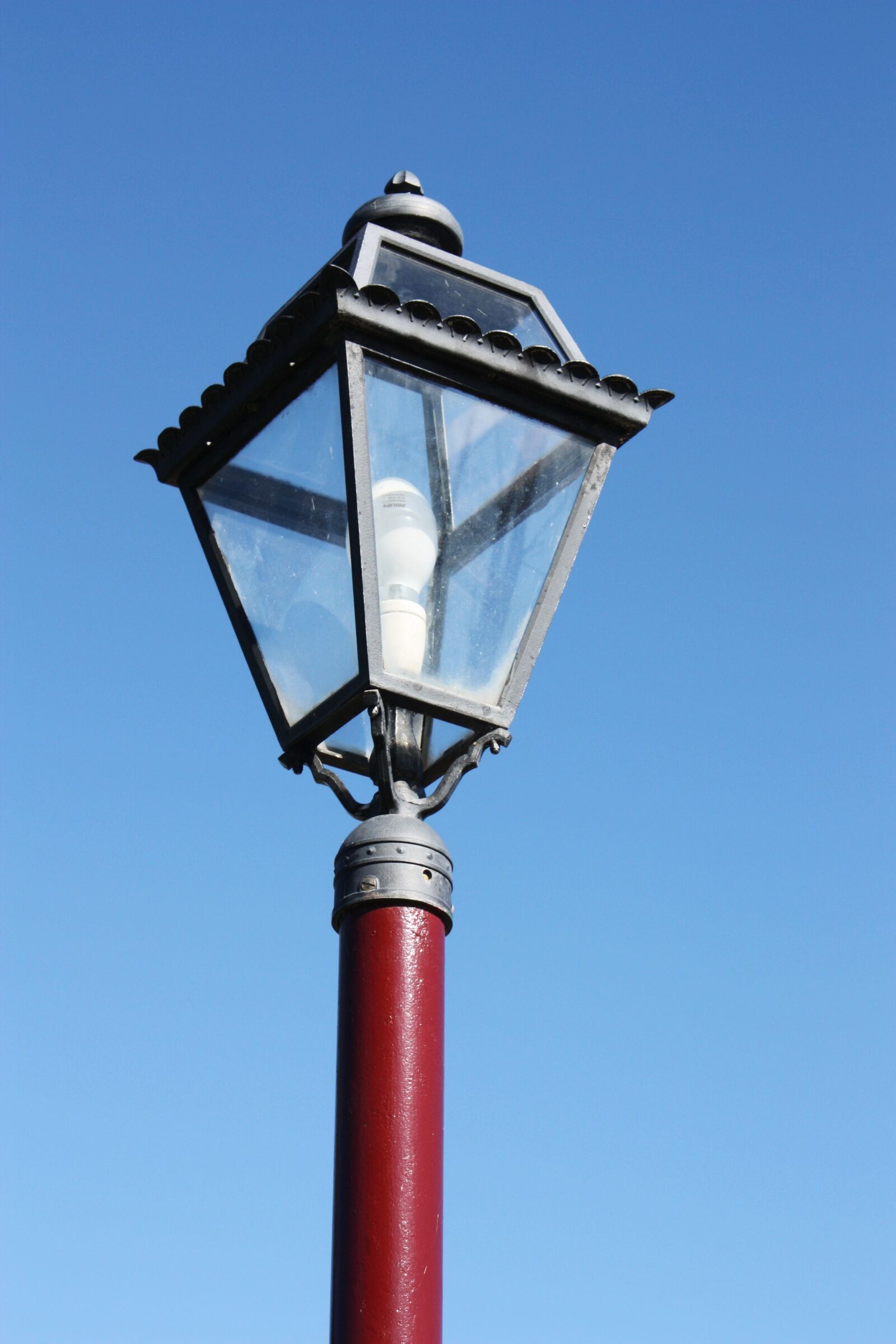 Canon EOS 450D (EOS Rebel XSi / EOS Kiss X2) sample photo. Ornate, lamp, post photography
