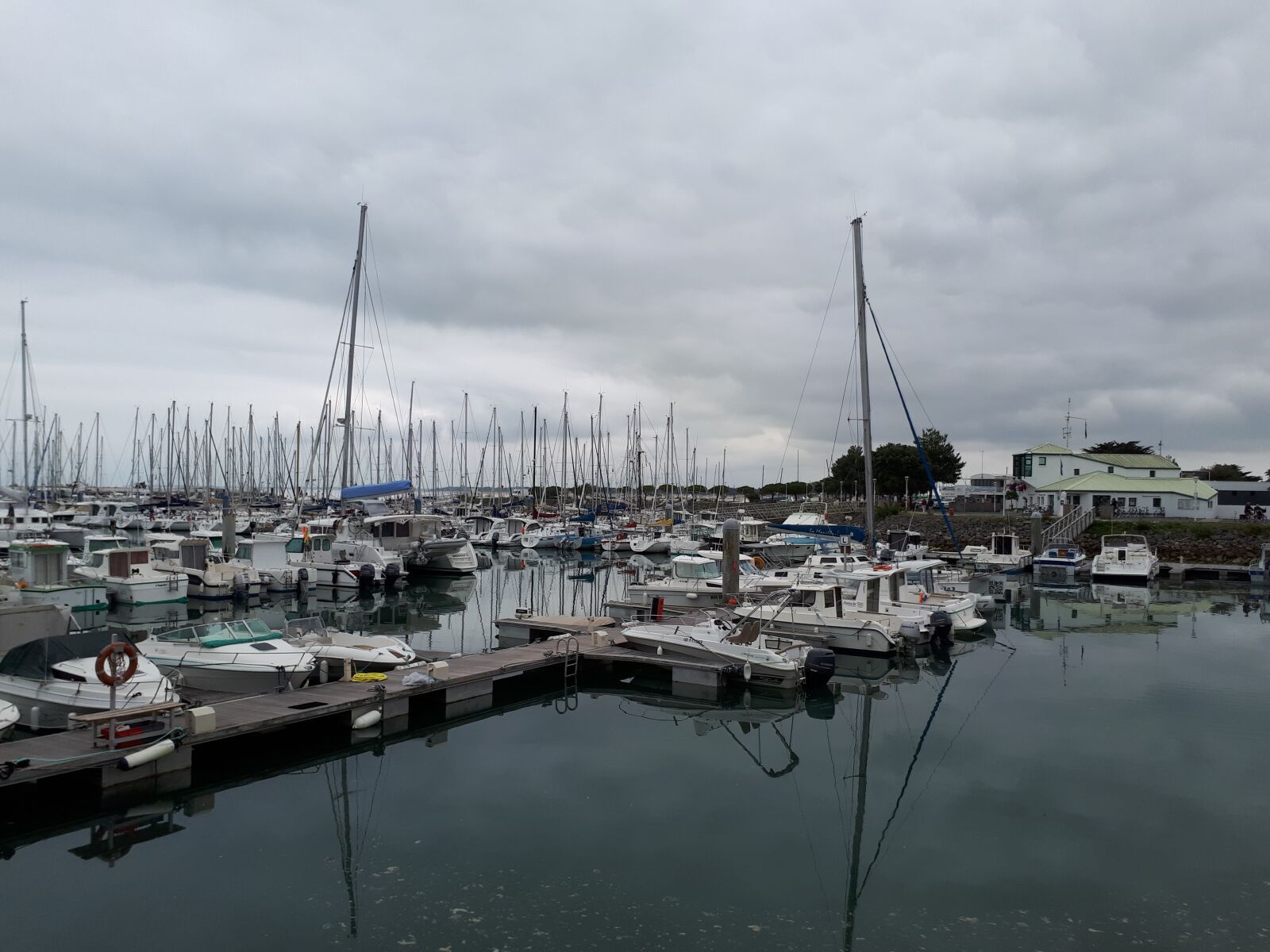 Samsung Galaxy A5(2017) sample photo. France, île d'oleron, ships photography