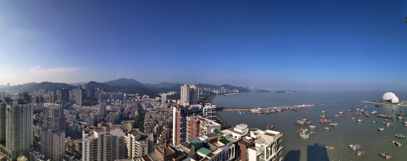 Xiaomi MI 8 SE sample photo. Zhuhai, city, the sea photography