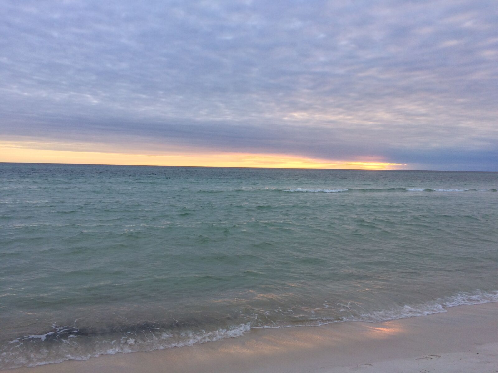 iPhone 5s back camera 4.15mm f/2.2 sample photo. Beach, sunset, ocean photography