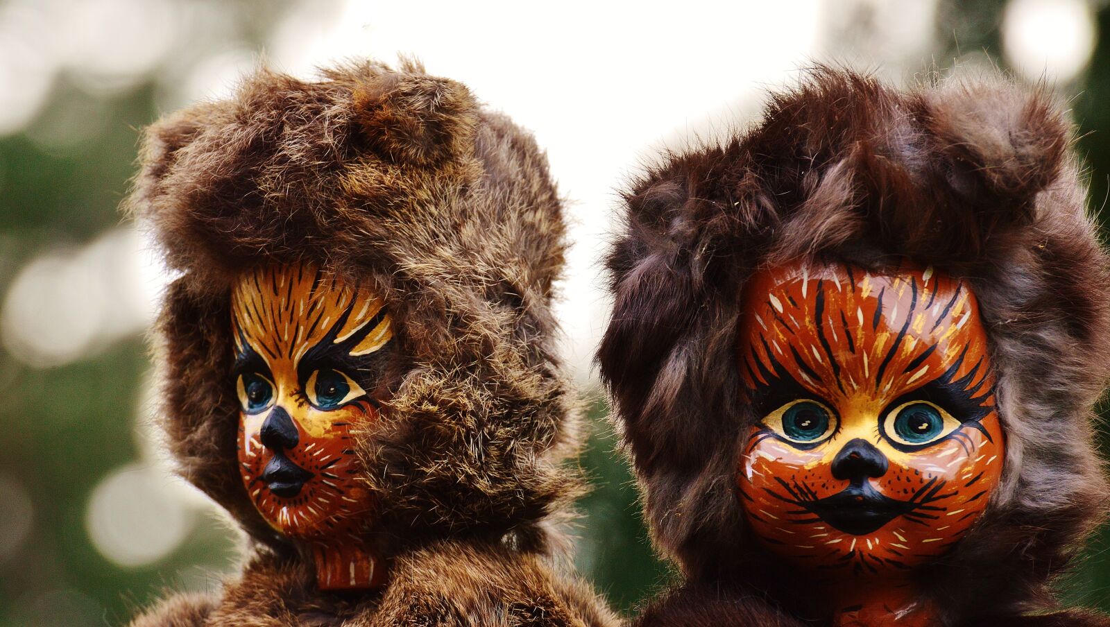 Nikon D3200 sample photo. Doll, cat, painting photography