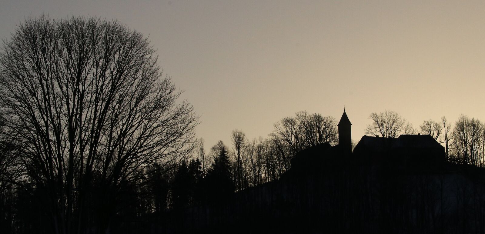 Canon EF-S 18-200mm F3.5-5.6 IS sample photo. Landscape, silhouette, bavarian forest photography