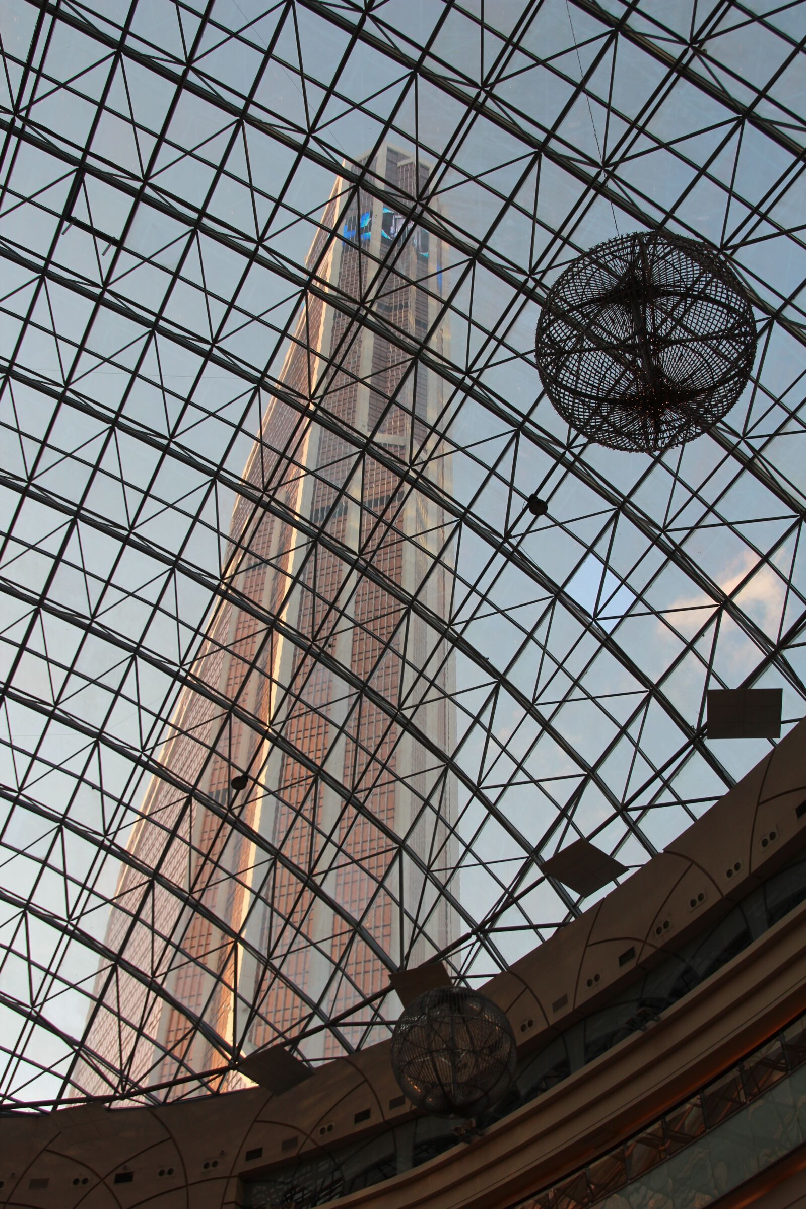 Canon EOS 600D (Rebel EOS T3i / EOS Kiss X5) sample photo. Moscow, new city, skyscrapers photography