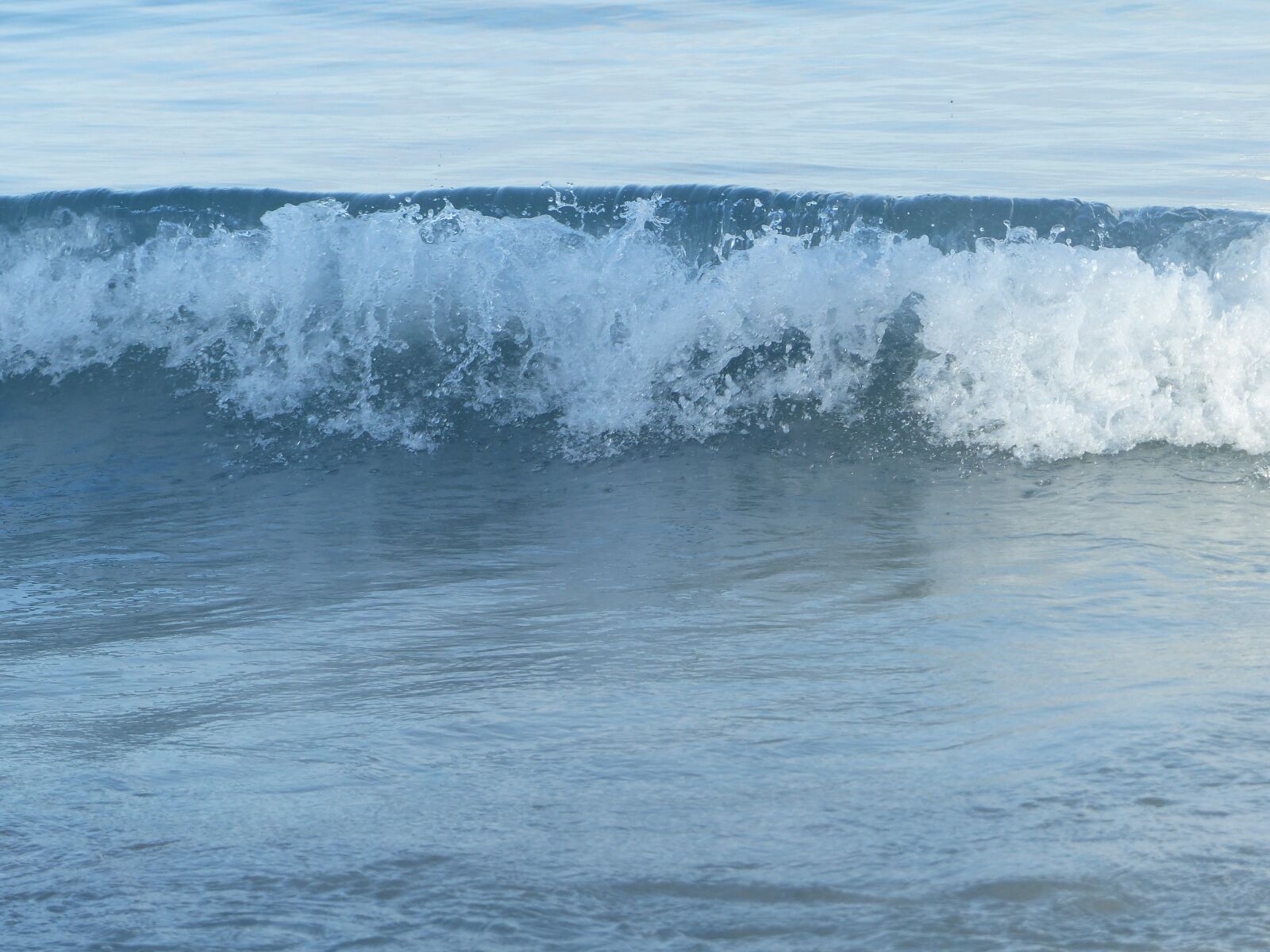 Panasonic Lumix DMC-FZ200 sample photo. Coast, beach, sea photography