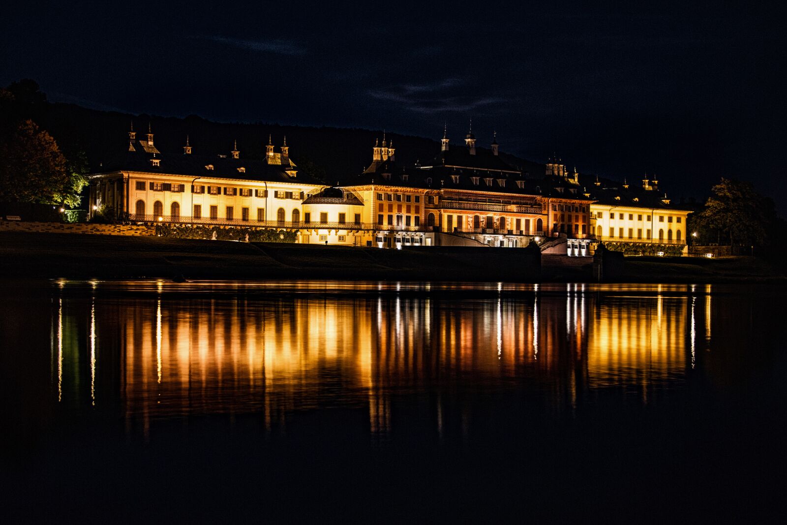 Canon EOS 70D sample photo. Castle, pillnitz, elbe photography