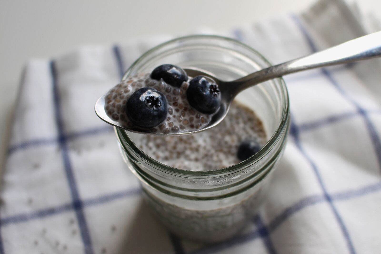 Canon EOS 700D (EOS Rebel T5i / EOS Kiss X7i) sample photo. Chia seeds, breakfast, eat photography