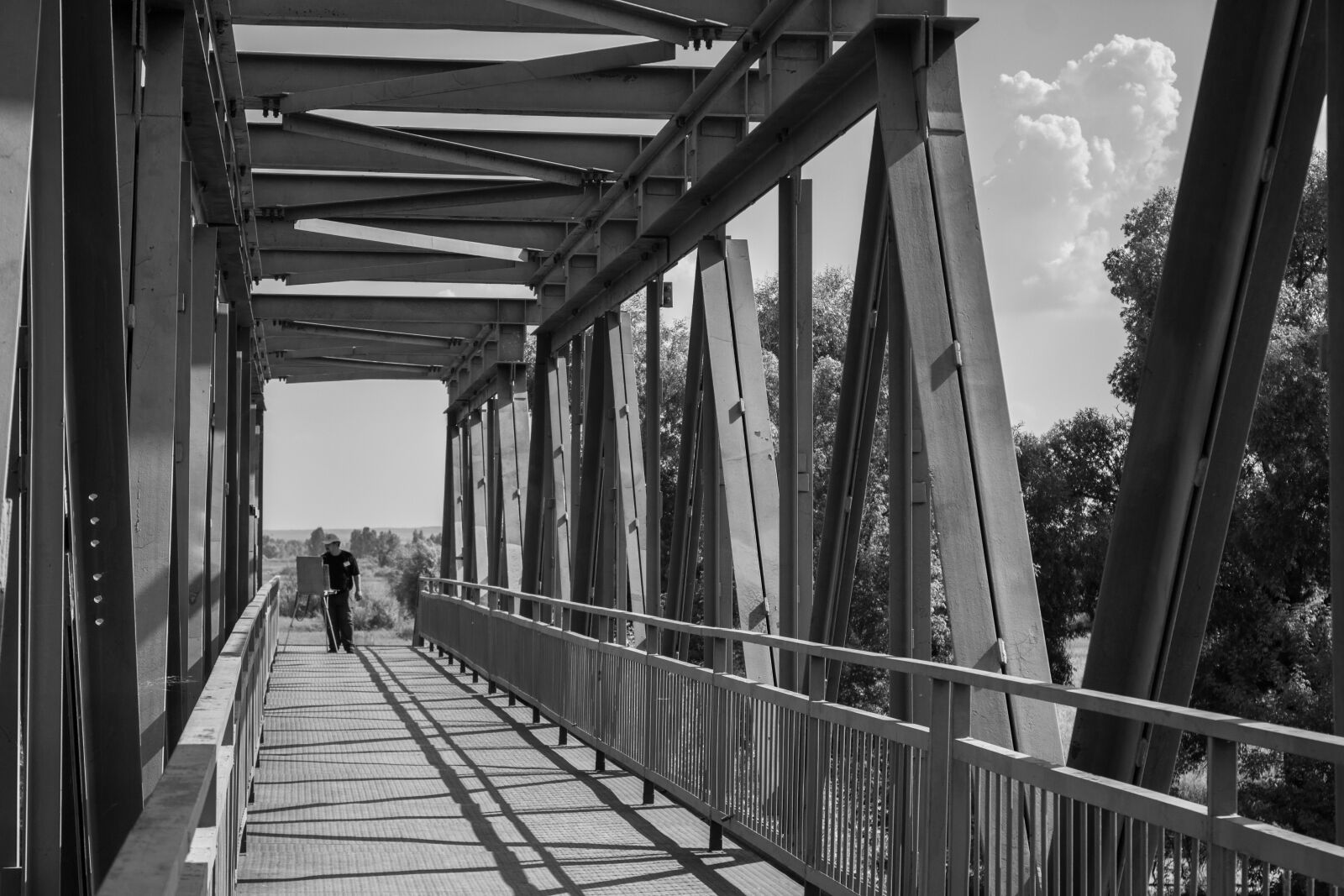 Canon EF-S 18-55mm F3.5-5.6 IS sample photo. Bridge, artist, sky photography