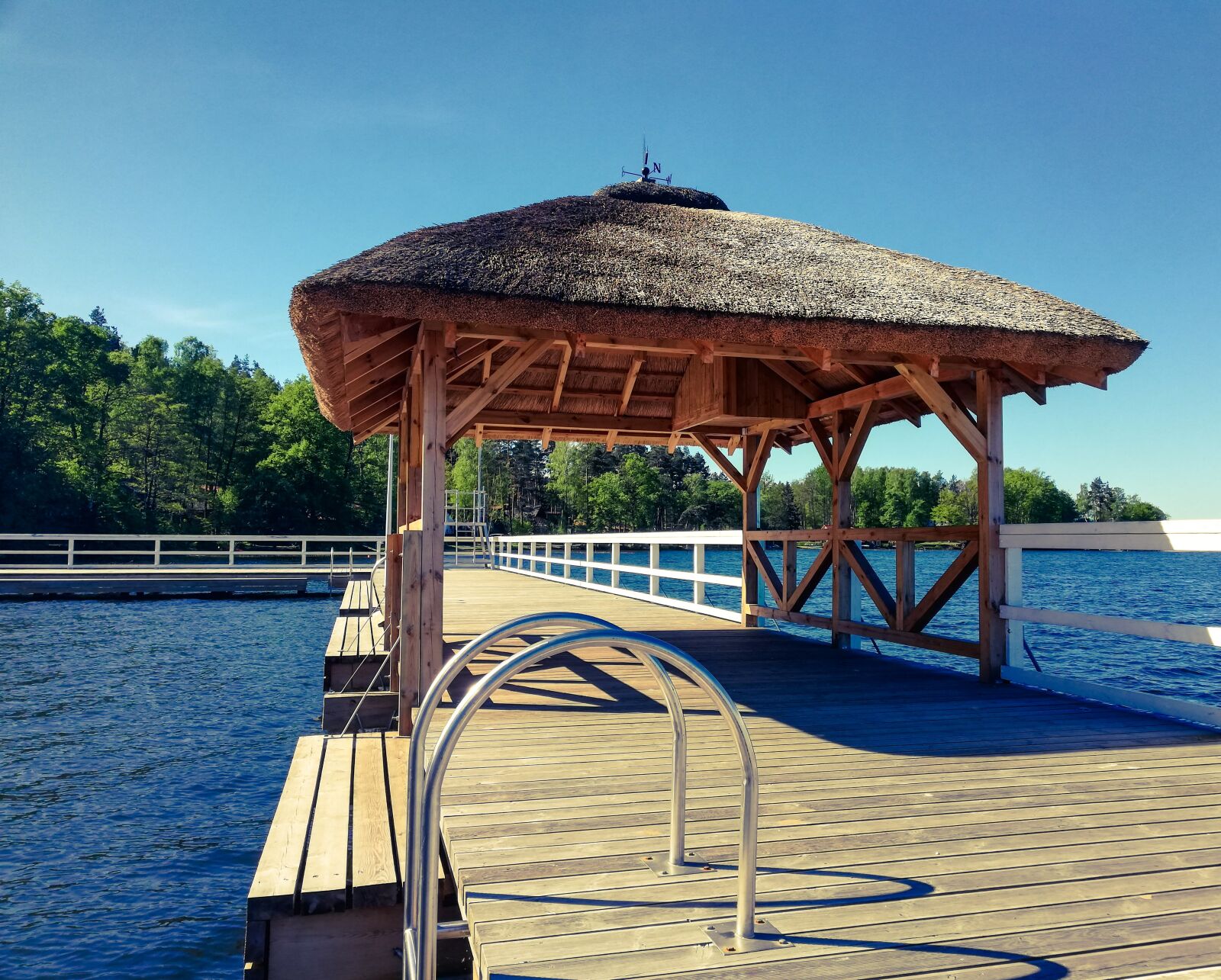 HUAWEI Mate 10 Lite sample photo. Picnic, summer, water photography